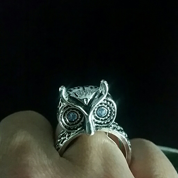 Owl Ring - Picture 2 of 4