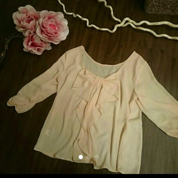 Peach Blouse - Picture 1 of 1
