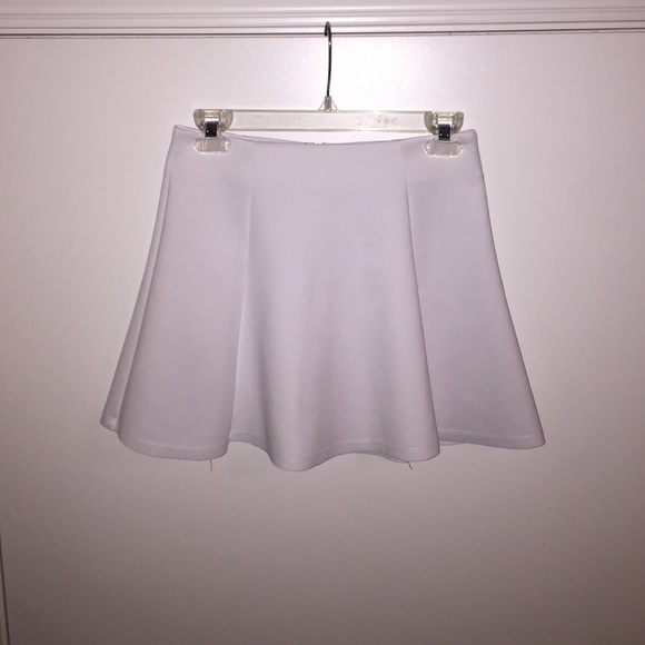 Sans Souci White A Line Skirt