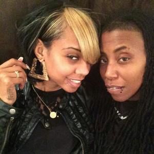 Meet your Posher, Kenyatta