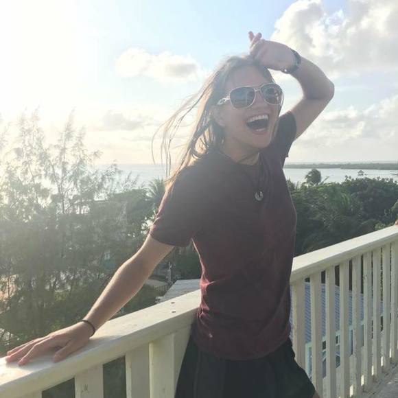 Meet your Posher, Lee - Picture 1 of 1