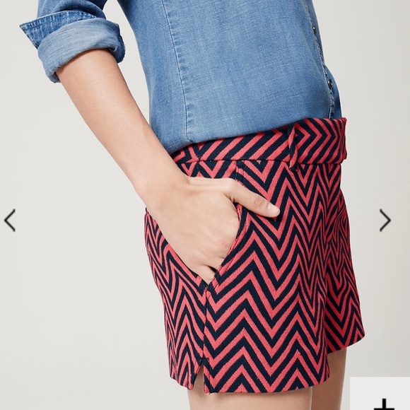 LOFT Shorts Size 0 - Picture 2 of 4