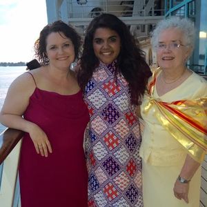 Meet your Posher, Laura