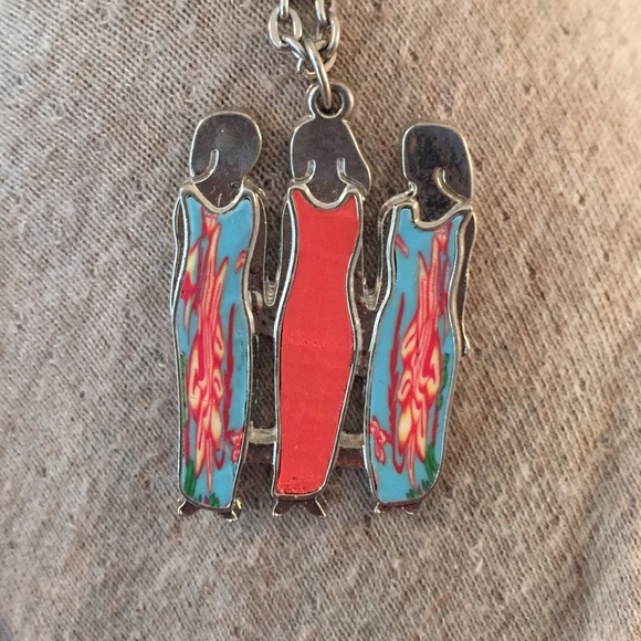 Girlfriends necklace