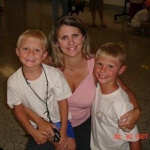 Meet your Posher, Larisa