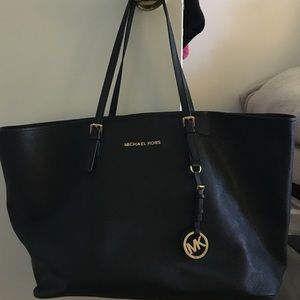 Michael Kors medium Jet Set Tote!!!