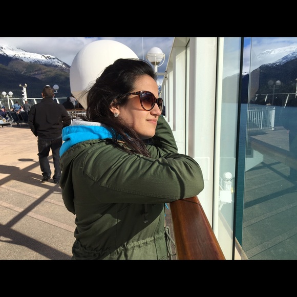 Time to make room in my closet! - Picture 3 of 4