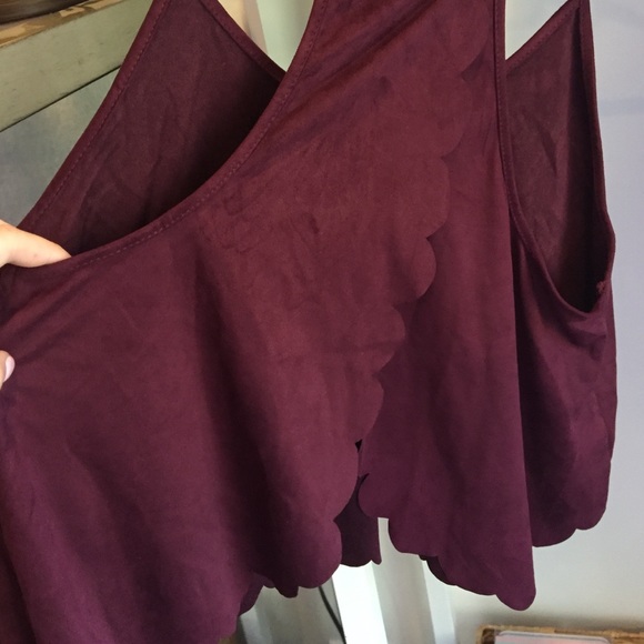 Suede Scalloped tank - Picture 2 of 3
