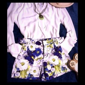 ZARA floral shorts, size XS like new!