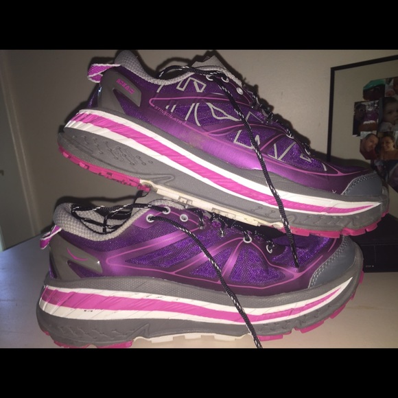 Hoka ones