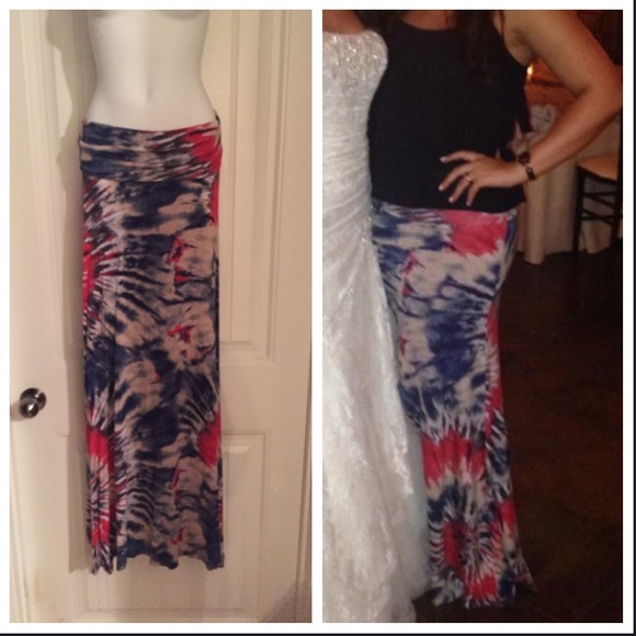 Boutique maxi skirt! 🇺🇸 Worn once.