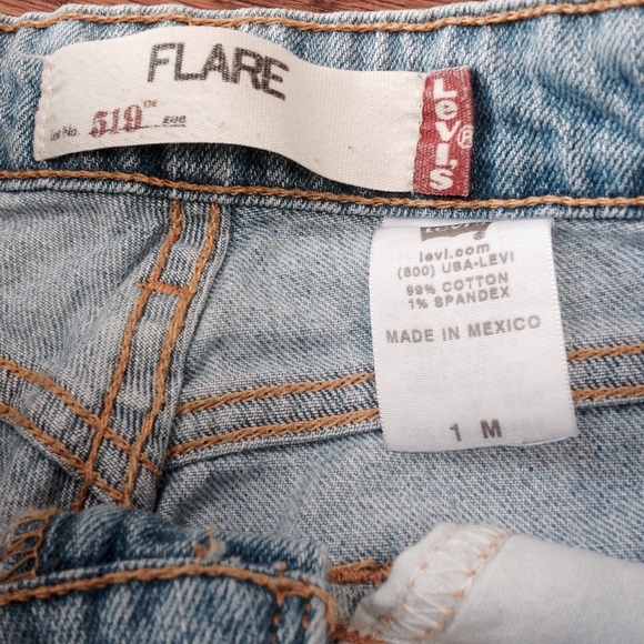 ☮ Levi's 519 Light Wash Cut-Off Shorts ☮ - Picture 2 of 4