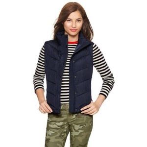 Gap dot navy puffer vest