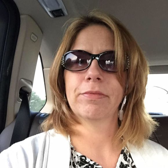 Meet your Posher, Tonya - Picture 1 of 1