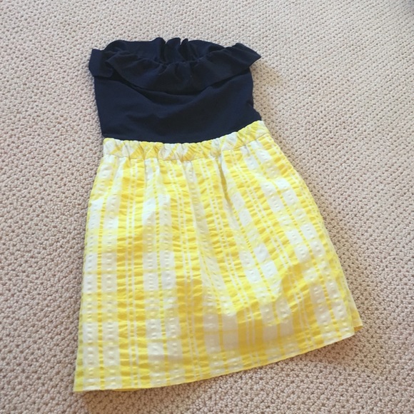 Lily Pulitzer strapless dress!