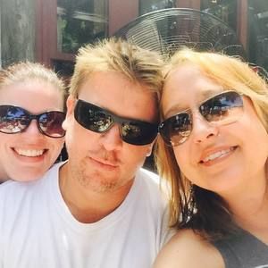 Meet your Posher, Casey