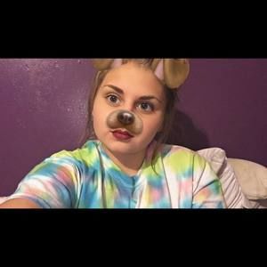 Meet your Posher, Mia