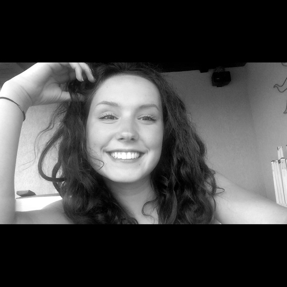 Meet your Posher, Macey