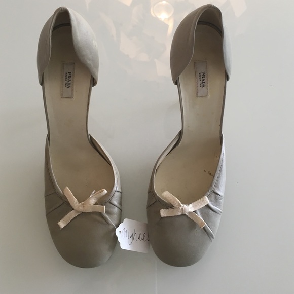 Prada shoes barely worn!! - Picture 1 of 2