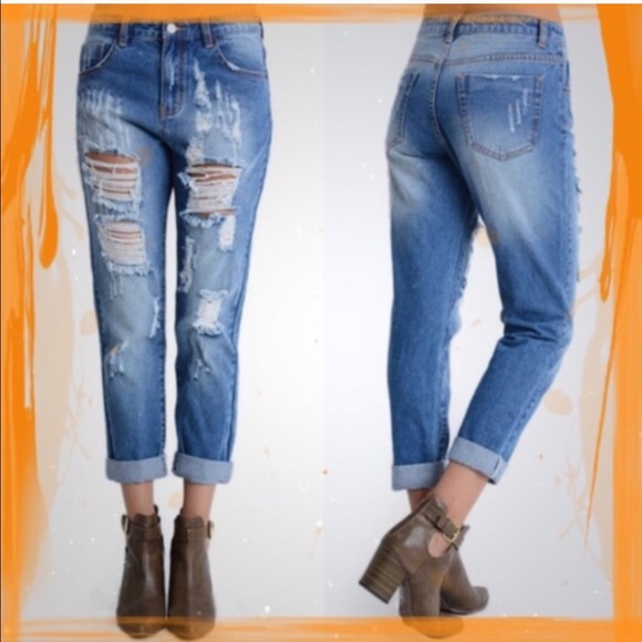 🌺HOST PICK 2/8🌺DESTROYED BOYFRIEND JEANS! - Picture 2 of 3