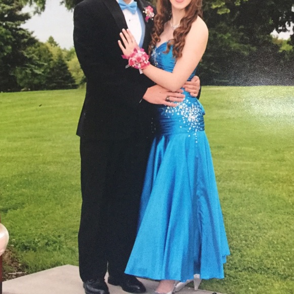 Prom Dress / Evening Gown - Picture 3 of 4