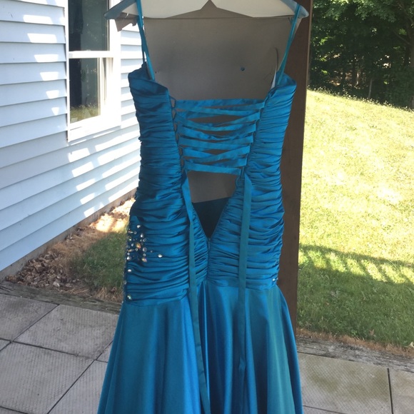 Prom Dress / Evening Gown - Picture 4 of 4
