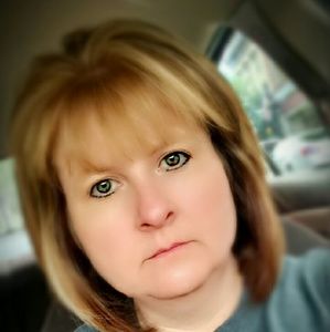 Meet your Posher, Pamela