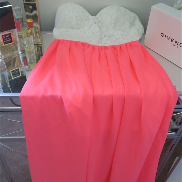 Windsor Neon Hot Pink Summer Dress Strapless Knit - Picture 3 of 4