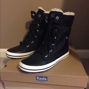 Keds Droplet Lace black boots