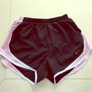 Nike Shorts Black/Pink