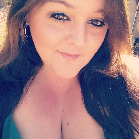 Meet your Posher, Becca