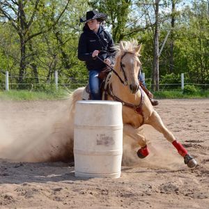 Meet your Posher, Mckenzie