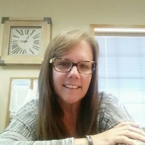 Meet your Posher, Dina