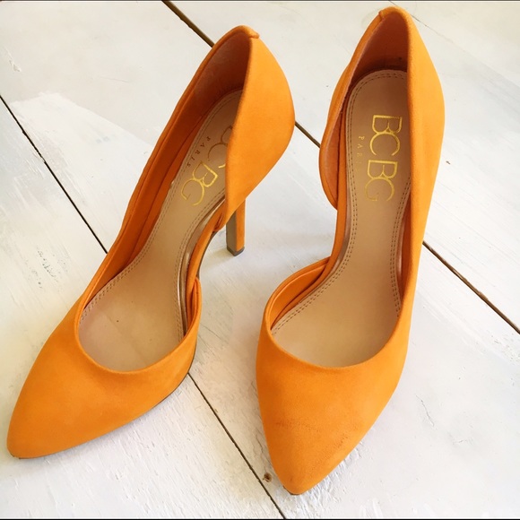 BCBG D'Orsay pumps