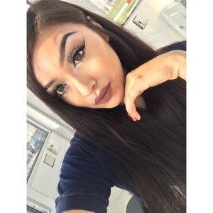 Meet your Posher, Paola