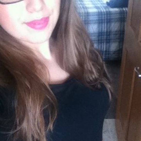 Meet your Posher, Dasia - Picture 1 of 1