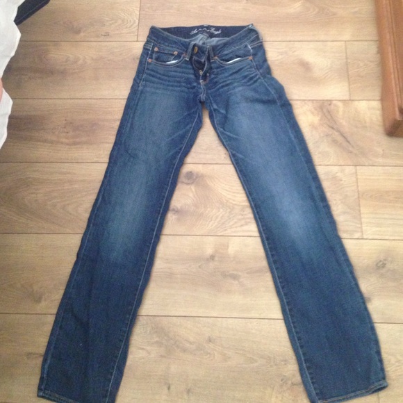 American Eagle Straight Leg jeans