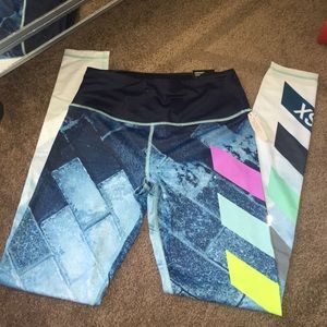 Victoria's Secret Sport Legging - Small Knockout