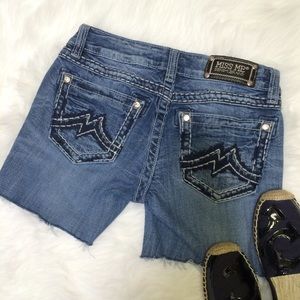 Miss me Cut off distressed shorts Sz 26