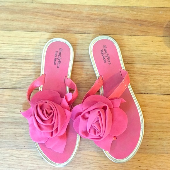 Vera wang sandals