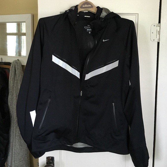 nike storm fit running jacket