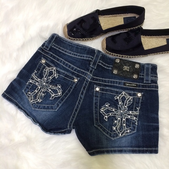 Miss Me distressed shorts Sz26 - Picture 1 of 3