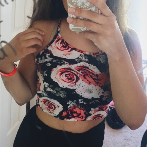 FLORAL CROP TOP