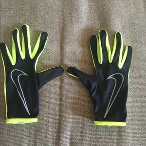 Nike running gloves