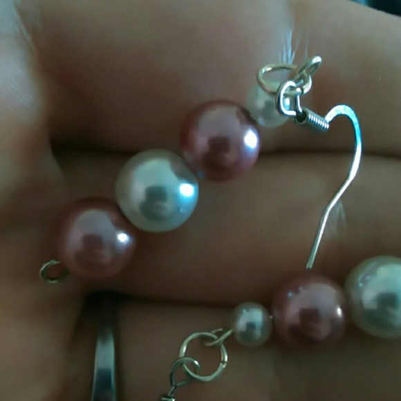 Pink and white pearl earrings