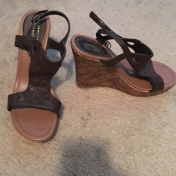 Shoes - Picture 2 of 3