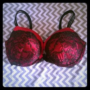 38DD Victoria's Secret Bra