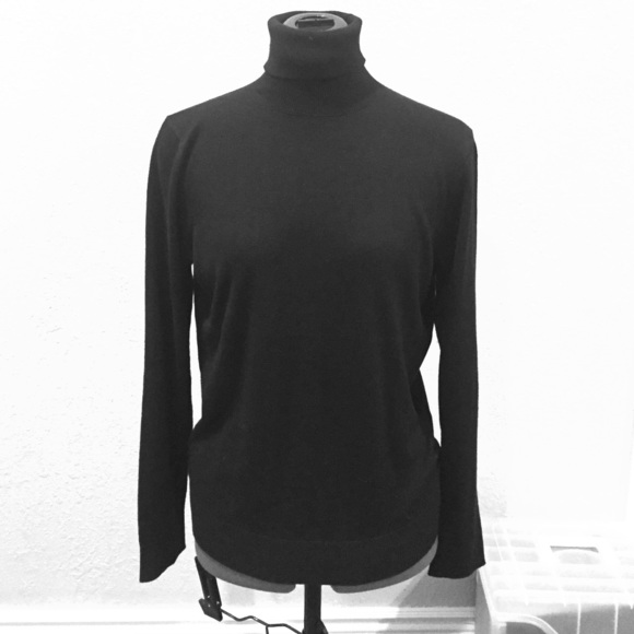 Banana Republic turtle neck