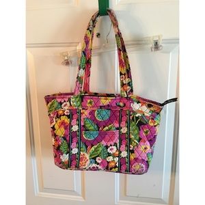 PRICE DROP!! 20% off SALE!  Vera Bradley Handbag