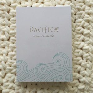 Pacifica Naturals Solar Palette